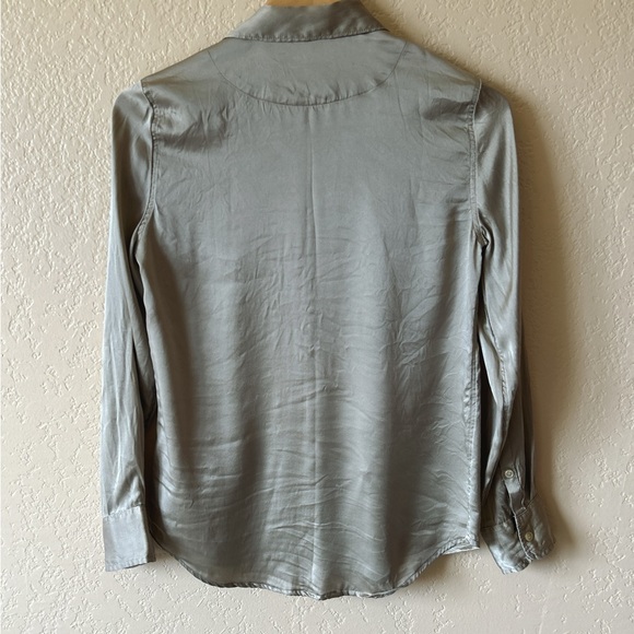 J Crew Silk Buttons Down Silk Shirt Size 0 - Picture 5 of 7